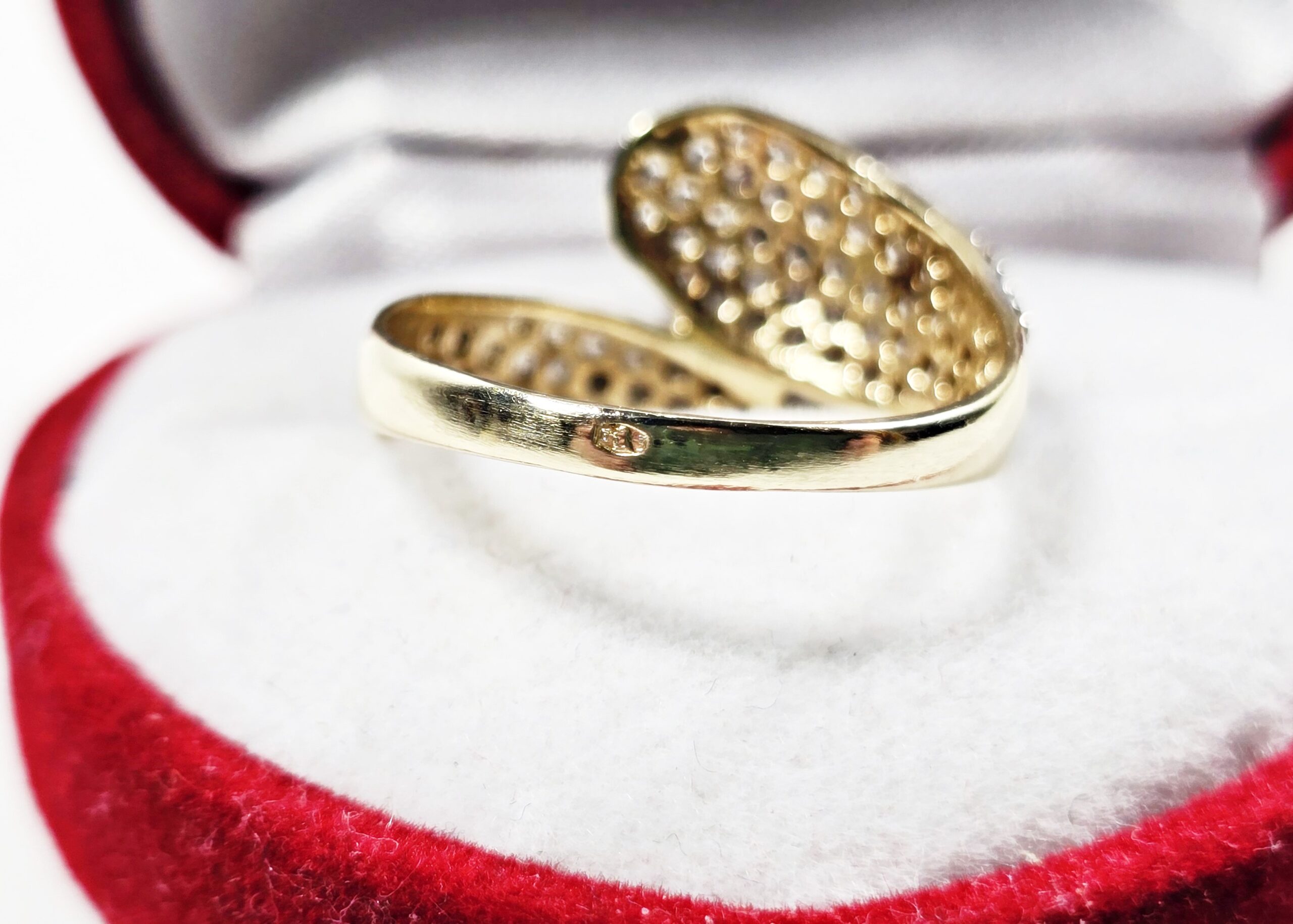 Złoty pierścionek pr585 14K 3.00g R17