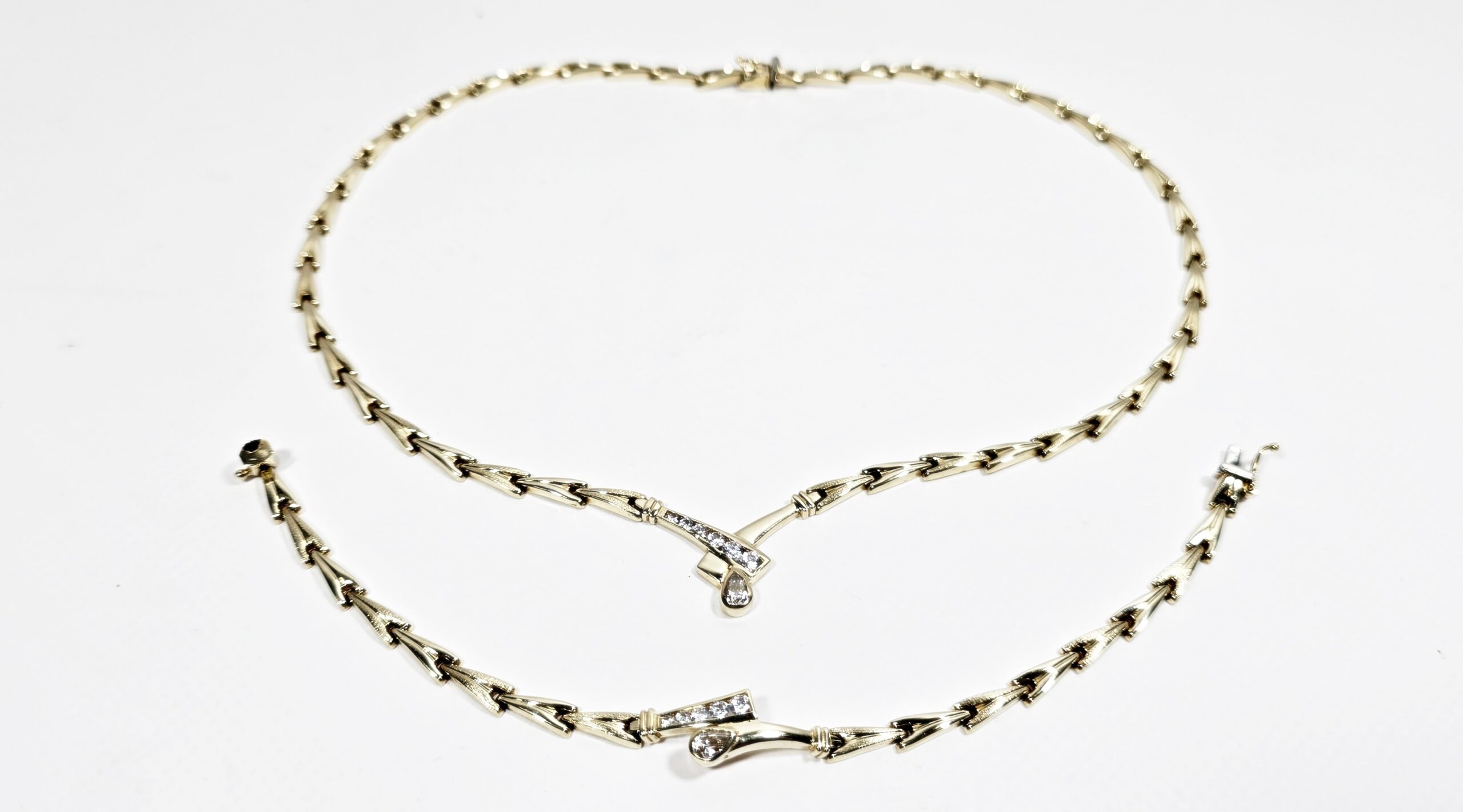 Złoty zestaw, naszyjnik bransoletka PR.585 25.36g