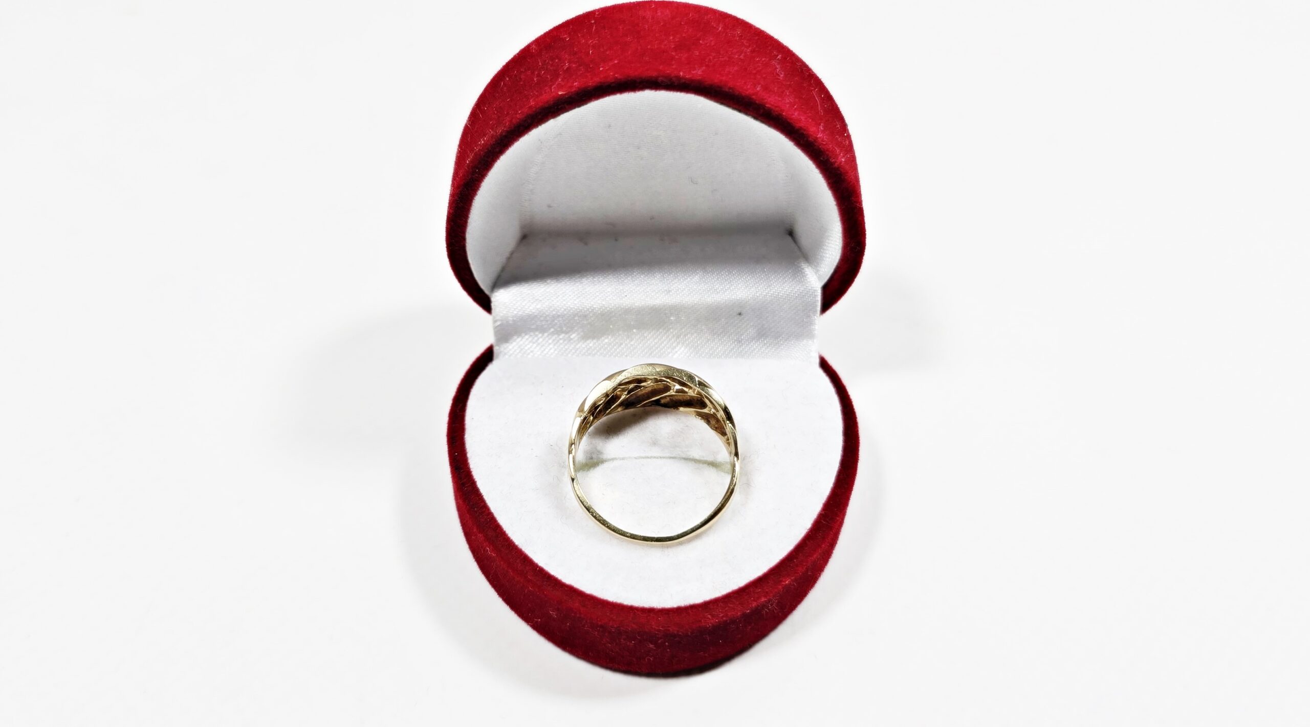 Złoty pierścionek pr585/14K 3.10g R16,5