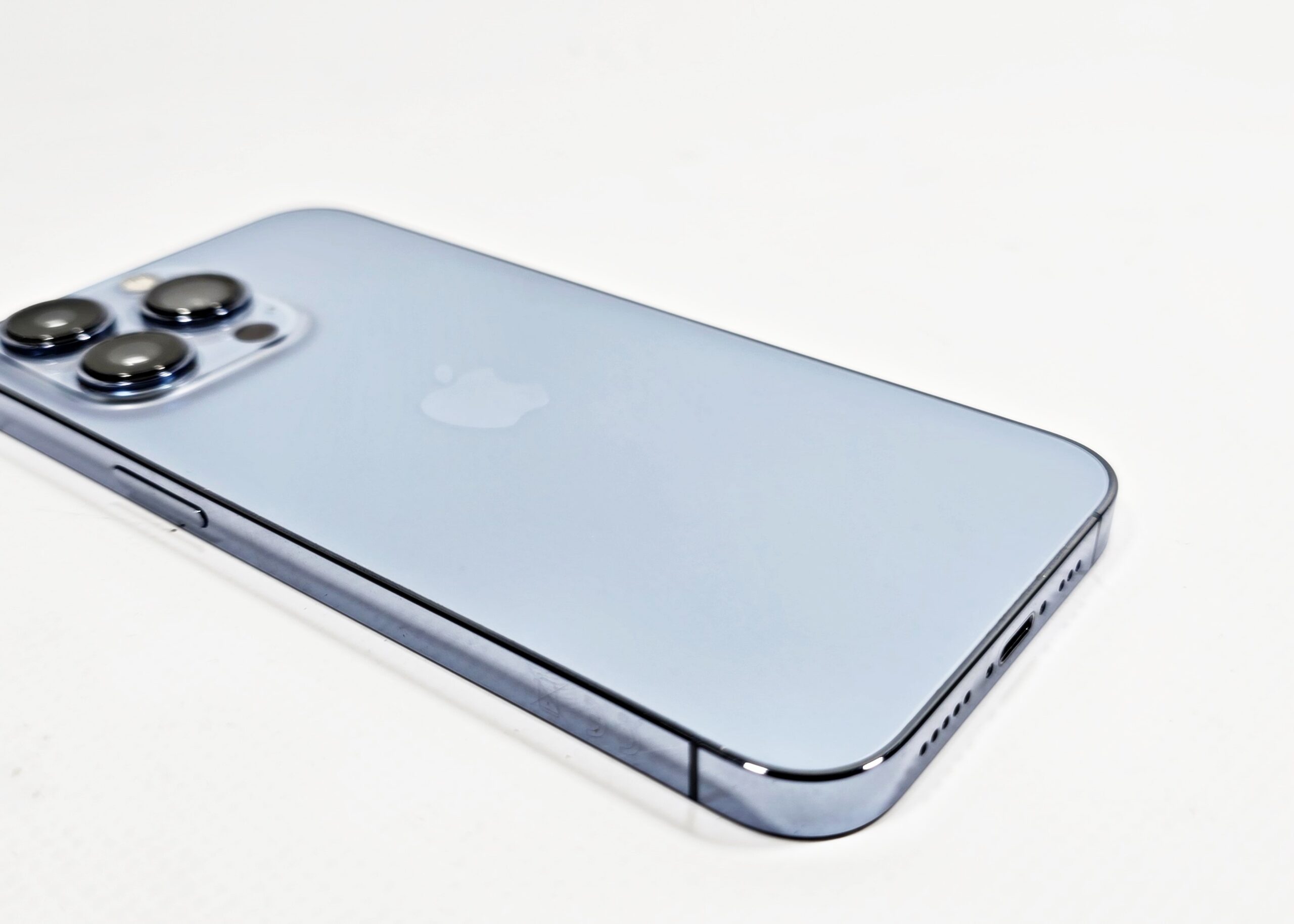 Apple iPhone 13 PRO 256GB 85% Błękitny