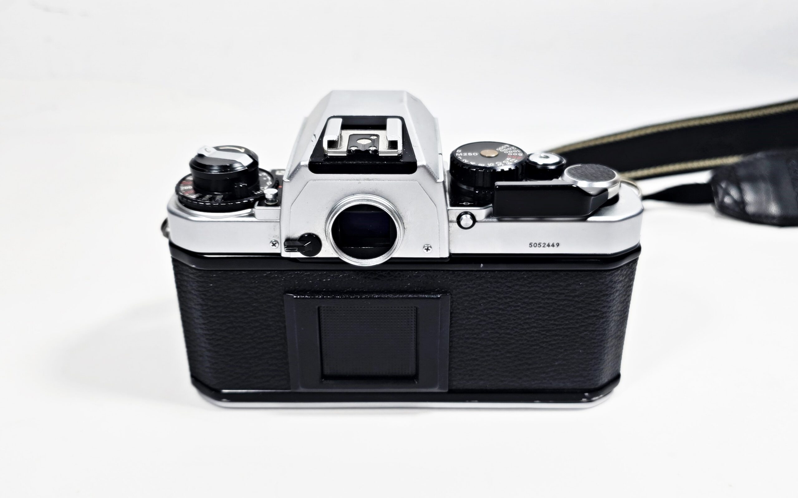 Analogowa lustrzanka Nikon FA