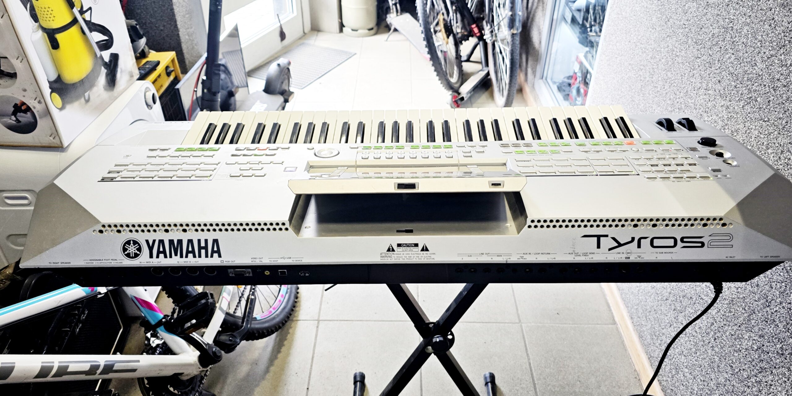 Yamaha TYROS 2